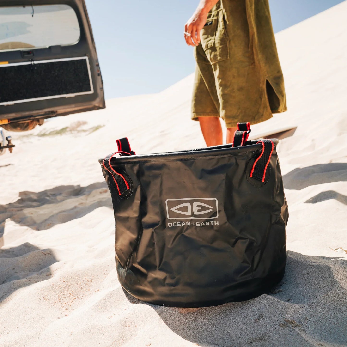 High N' Dry Collapsible Wetty Bucket